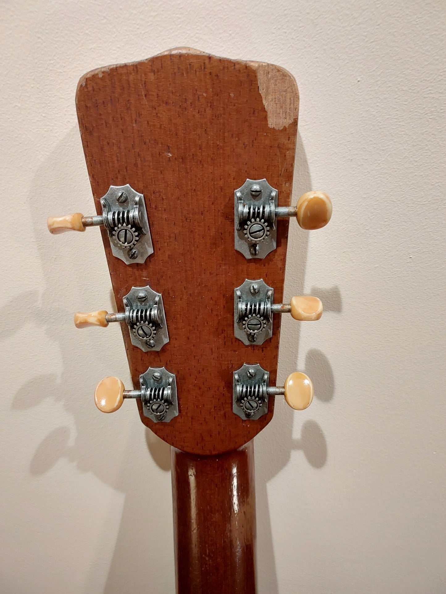 (D2) 1950s 6-string Del Vecchio acoustic/electric resonator guitar (brown sunburst)