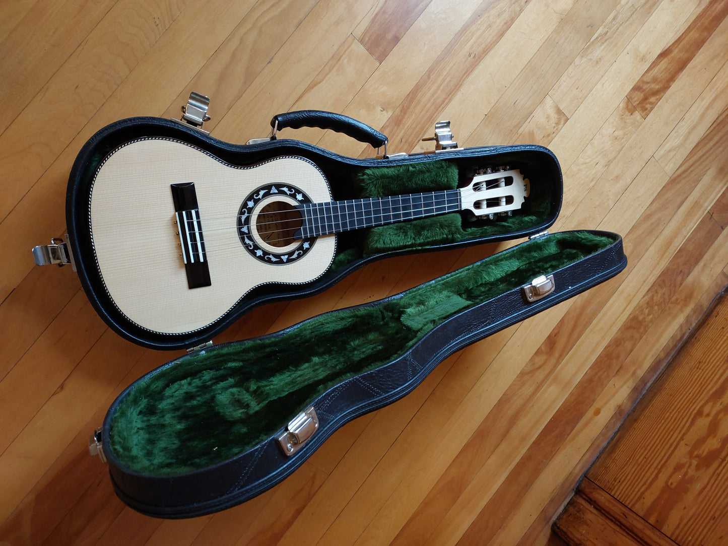 Pedro Santos Cavaquinho, Maple, 2021 (SOLD)