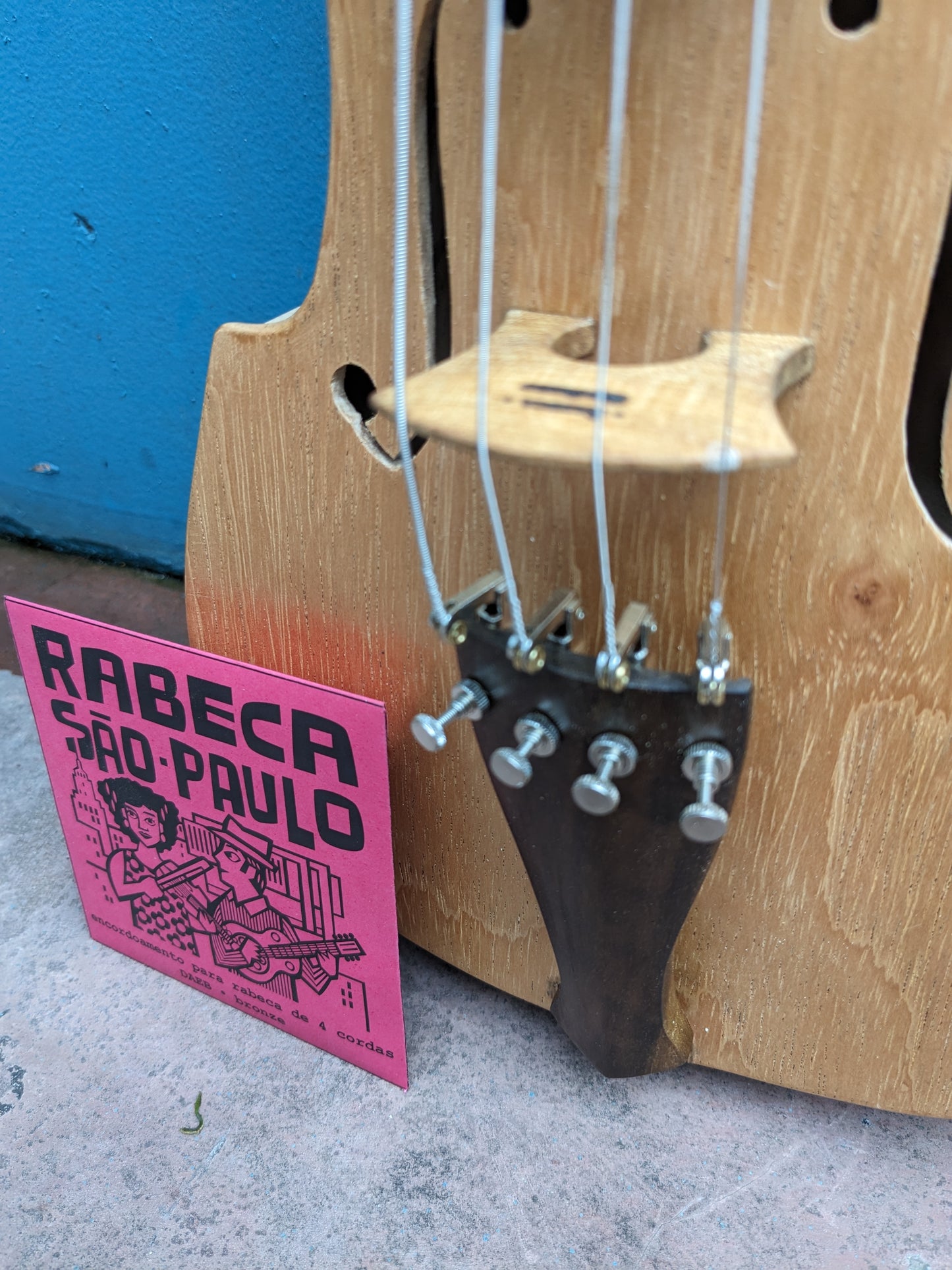 (R1) 4-string rabeca, VALÉRIO BIZUNGA, 2023
