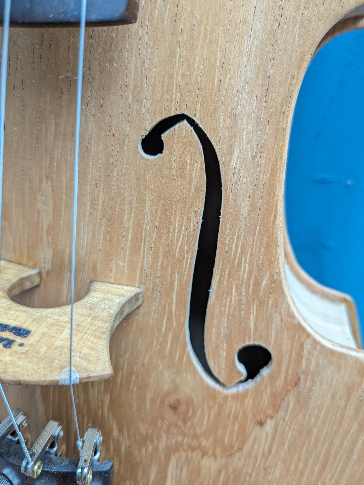 (R1) 4-string rabeca, VALÉRIO BIZUNGA, 2023
