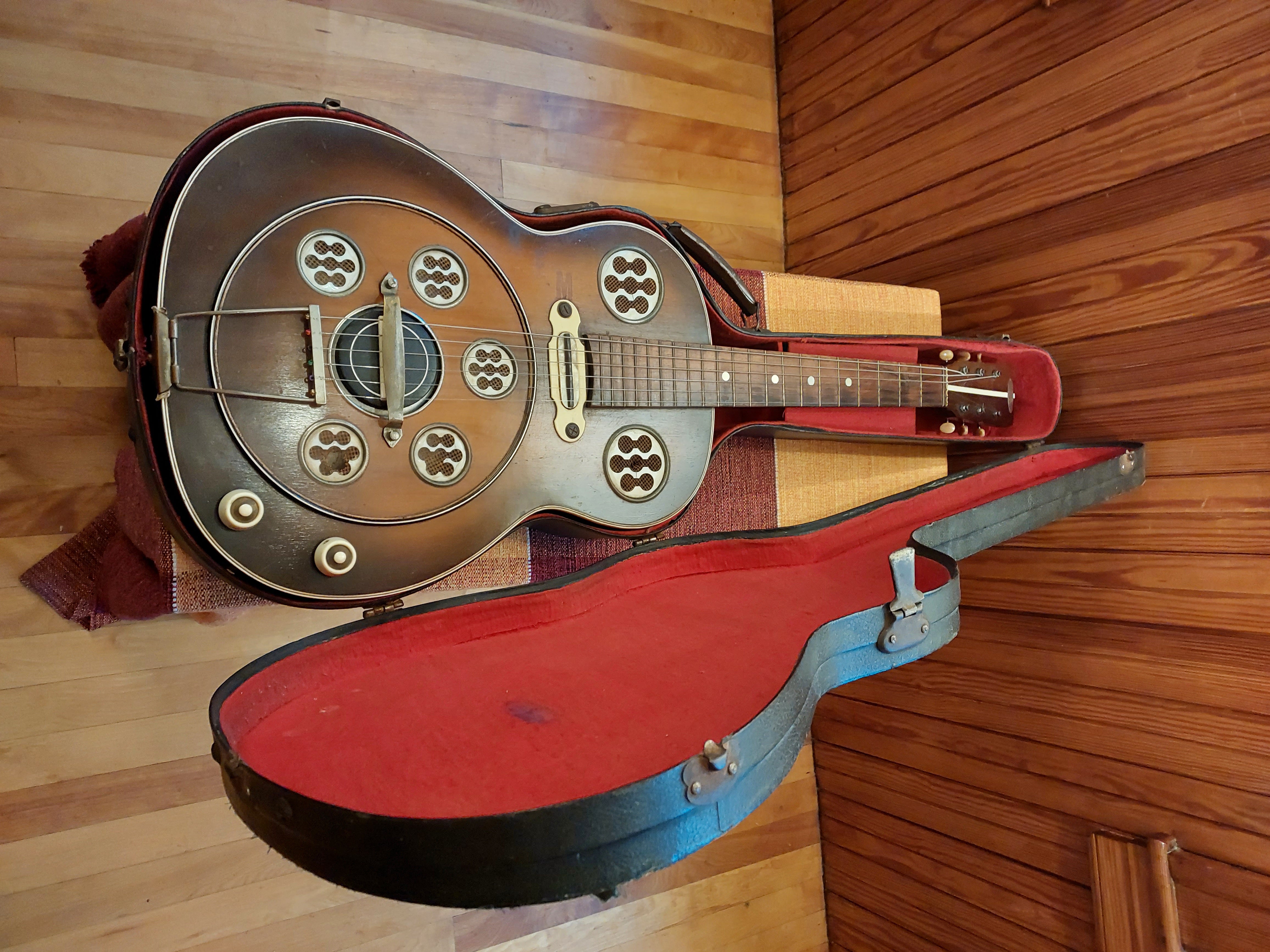 (D2) 1950s 6-string Del Vecchio acoustic/electric resonator guitar (brown  sunburst)