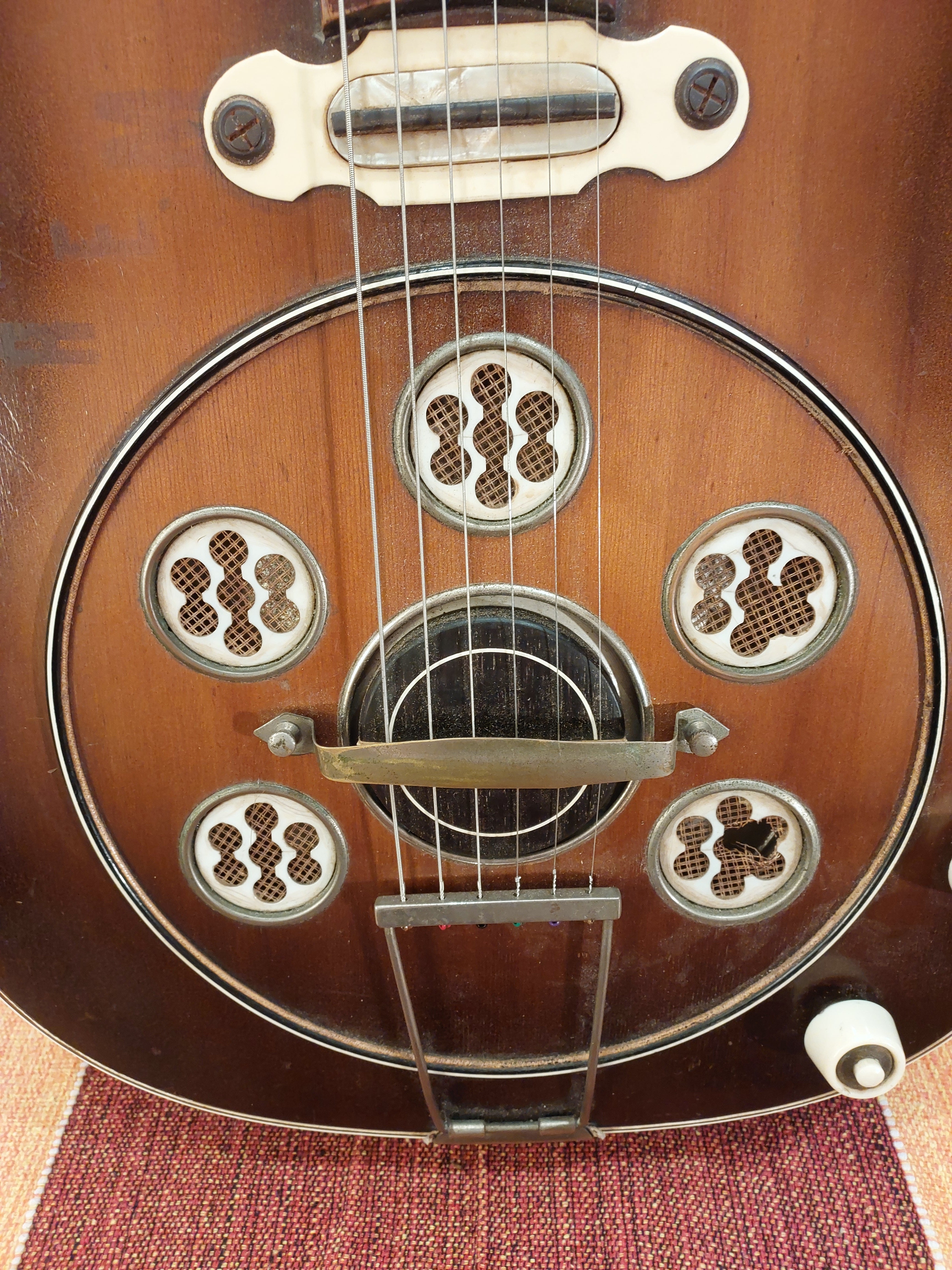 (D2) 1950s 6-string Del Vecchio acoustic/electric resonator guitar (brown  sunburst)