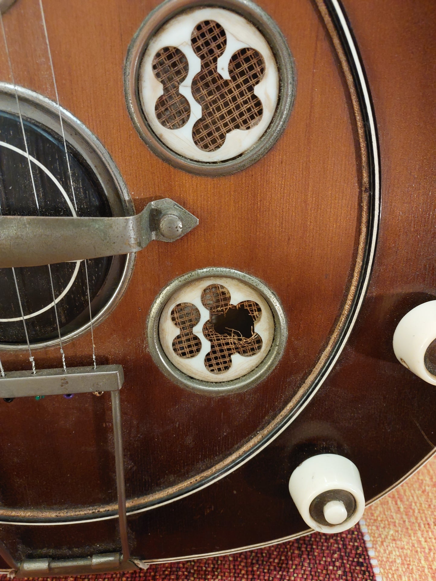 (D2) 1950s 6-string Del Vecchio acoustic/electric resonator guitar (brown sunburst)