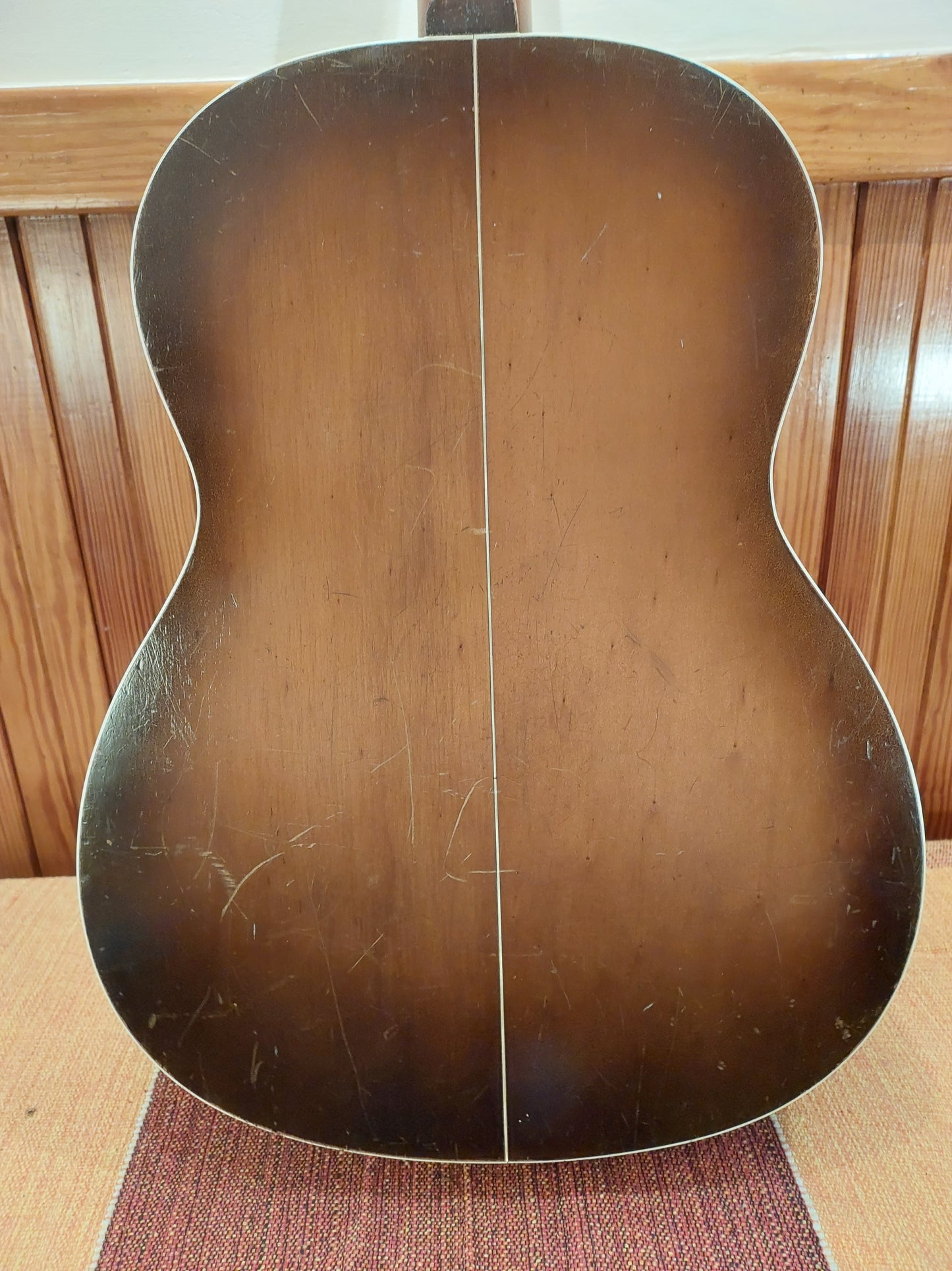 (D2) 1950s 6-string Del Vecchio acoustic/electric resonator guitar (brown sunburst)